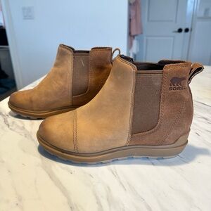 Sorel Women’s Chelsea Boot in color Taffy/Gum 2